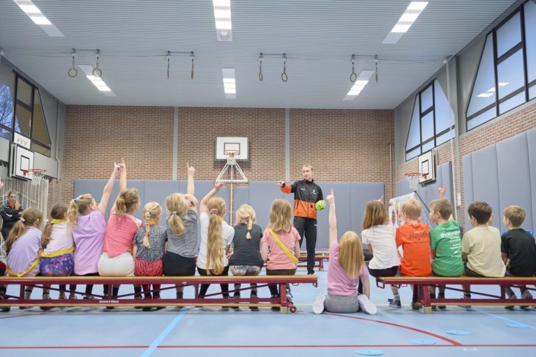 Wil jij je ontwikkelen in het geven van sportles aan kinderen?