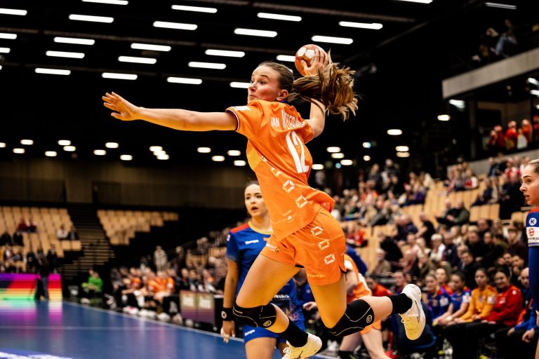 TeamNL Handbaldames winnen overtuigend van Roemenië