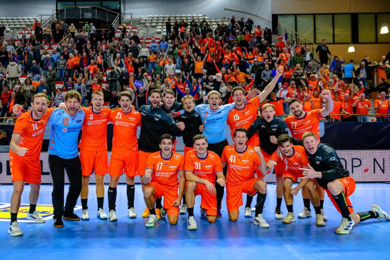 TeamNL Handbalheren openen EK kwalificatiereeks met nipte zege