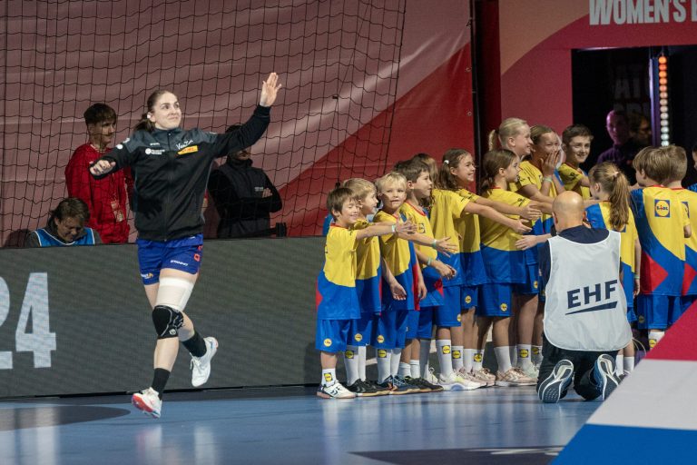 Handbalster Laura van der Heijden zet punt achter interlandcarrière