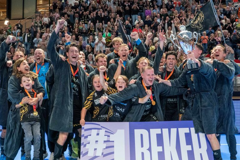 Aalsmeer wint de landelijke beker bij de mannen