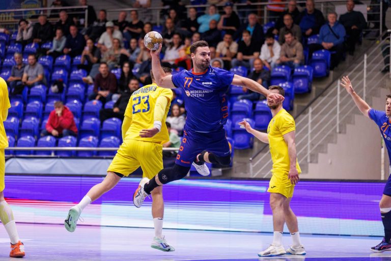TeamNL Handbalheren behalen EK-ticket na ruime zege op Oekraïne