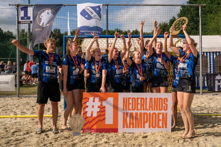 Dit zijn de landskampioenen Beach Handball