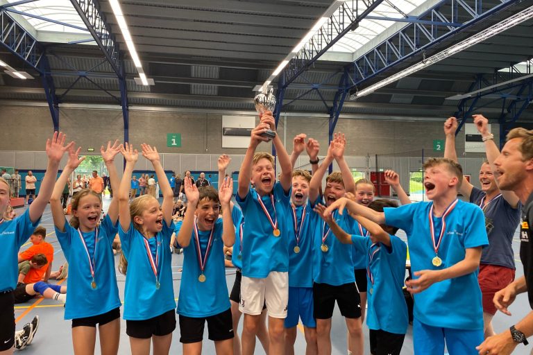 Dit zijn de Nederlands kampioenen Schoolhandbal!