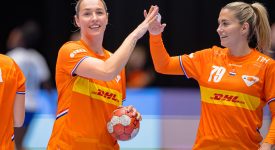 Estavana Polman en Lois Abbingh beëindigen interlandcarrière na WK handbal in eigen land
