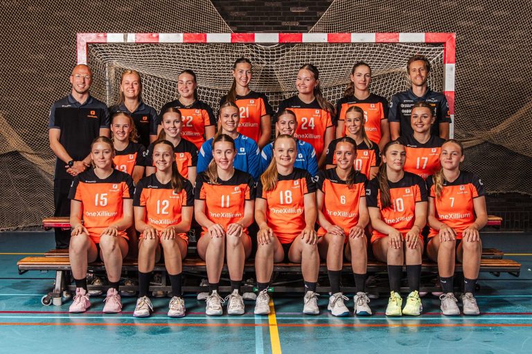 Dames U18 maken zich op voor het vierlandentoernooi