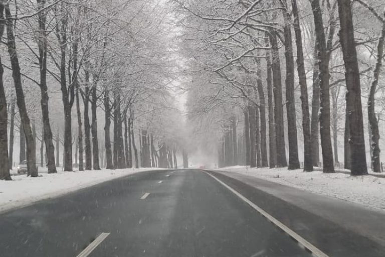Wel of niet afreizen naar de wedstrijd? Bekijk de slecht weer procedures