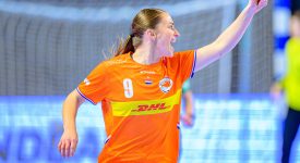 Ook op vreemde bodem zijn TeamNL Handbaldames te sterk voor Italië in EK kwalificatie