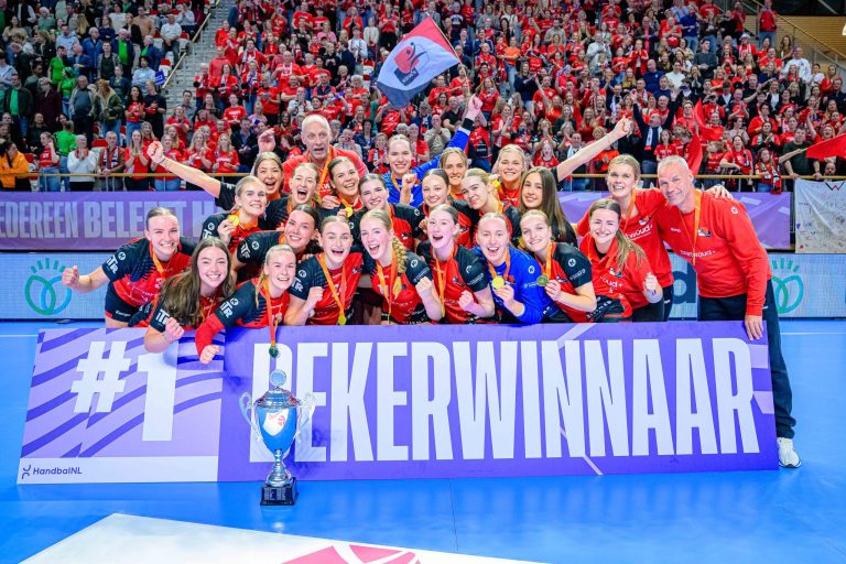Zwartwoud/Kwiek wint de landelijke beker bij de dames