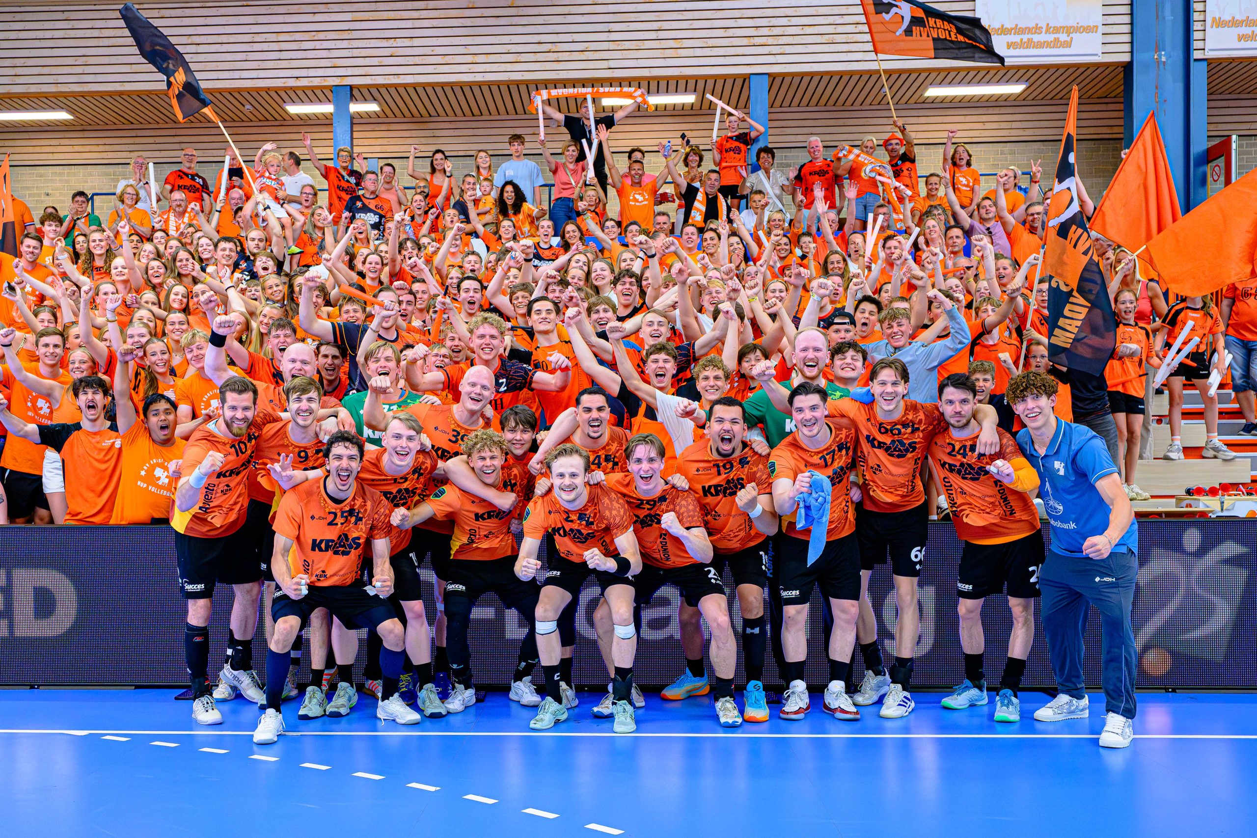 Kras/Volendam wint eerste wedstrijd in de strijd om het landskampioenschap