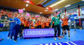 Kras / Volendam verovert landstitel na zinderende finale beslist in strafworpen