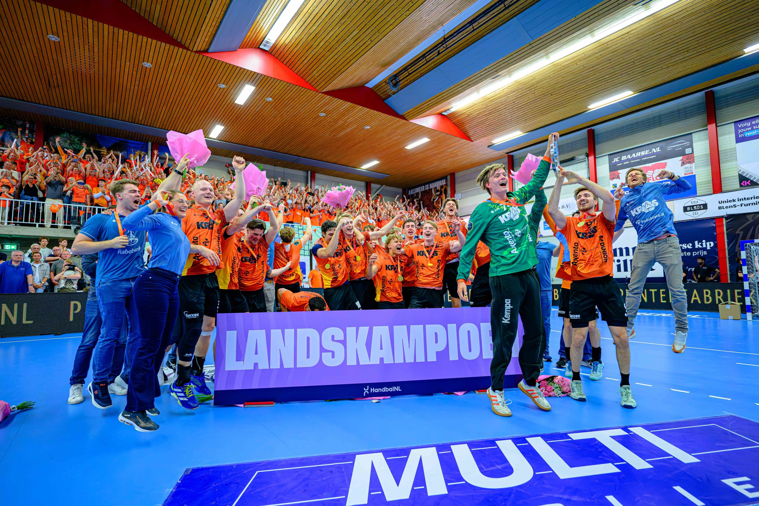 Kras / Volendam verovert landstitel na zinderende finale beslist in strafworpen