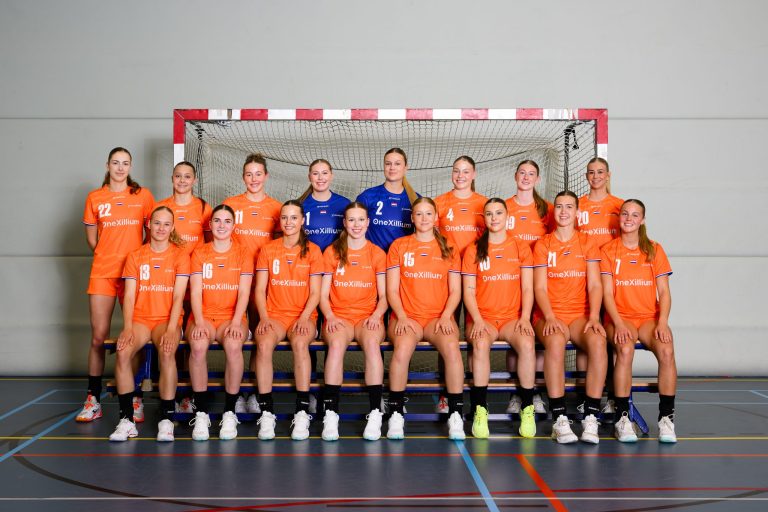 Wedstrijdblog Dames U18 IHF Championship 2026 in Roemenië