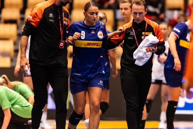 Larissa Nüsser mist EK door blessure